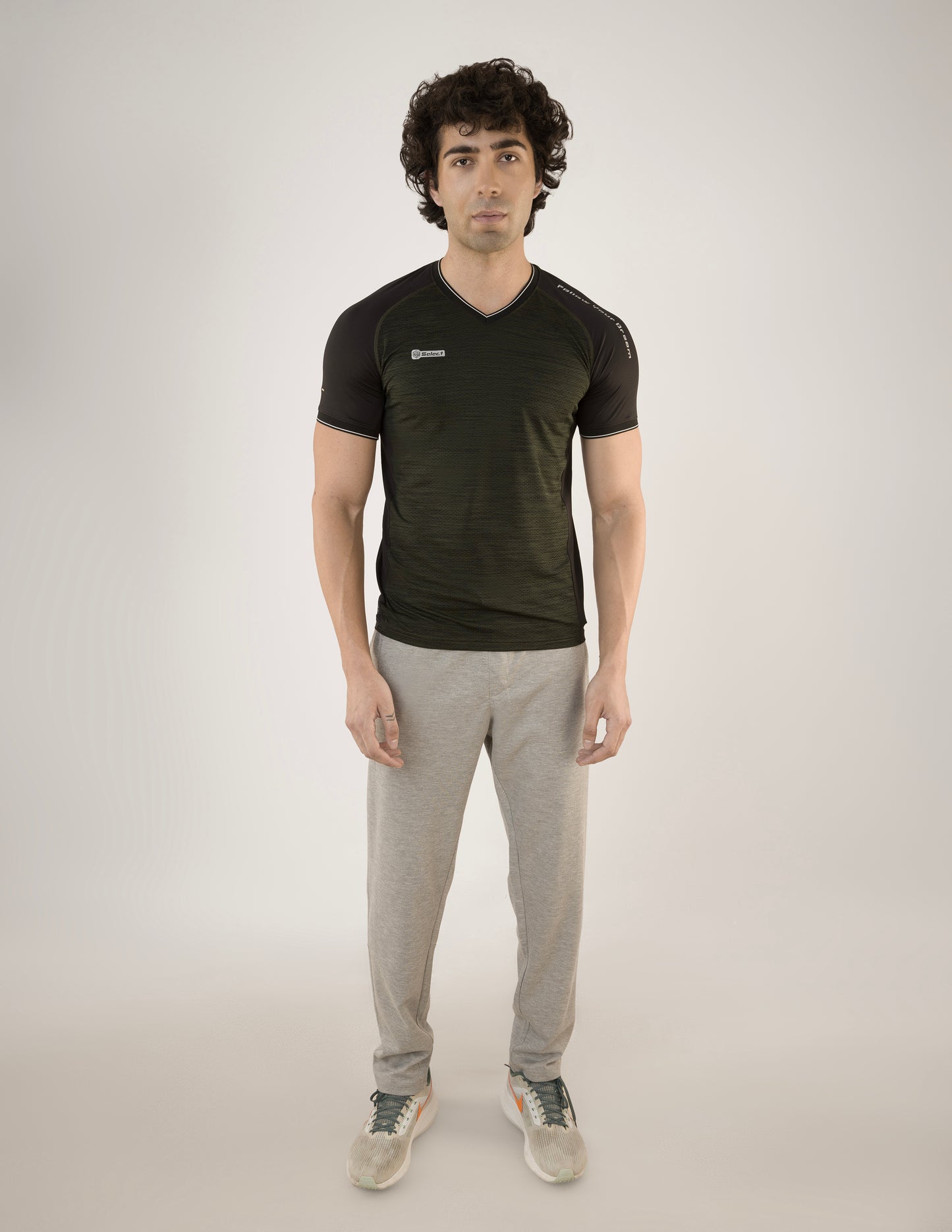 SELECT 5120 V- Neck BASIC BLACK T-SHIRT