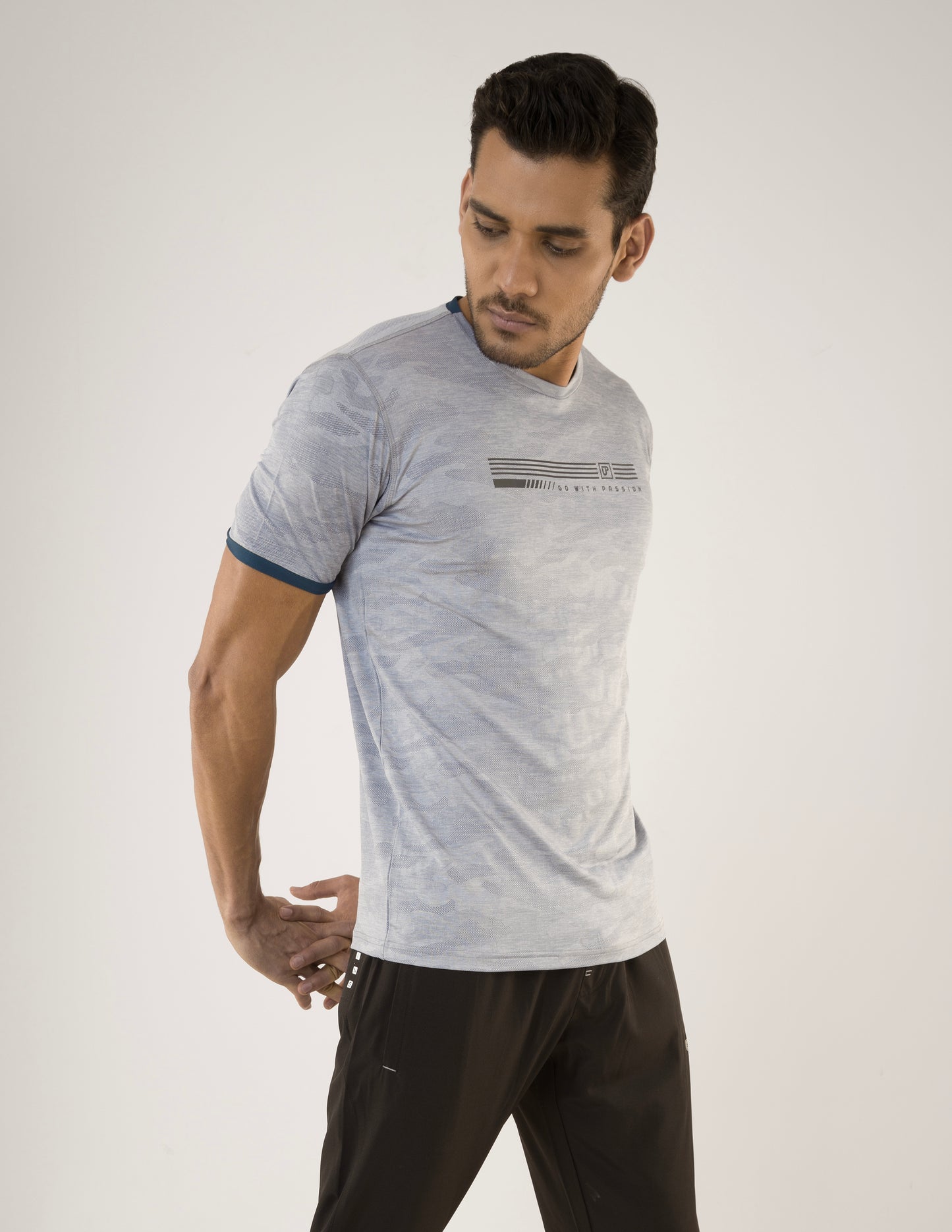 SELECT 4147 ULTRA-DRY JACQUARD KNIT ROUND NECK LIGHT BLUE GREY T-SHIRT