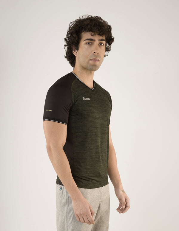 SELECT 5120 V- Neck BASIC  BLACK T-SHIRT