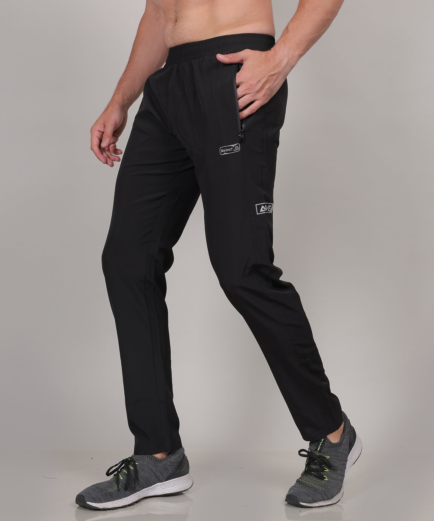 SELECT LIGHT FABRIC NS TRACK PANT BLACK FOR MEN