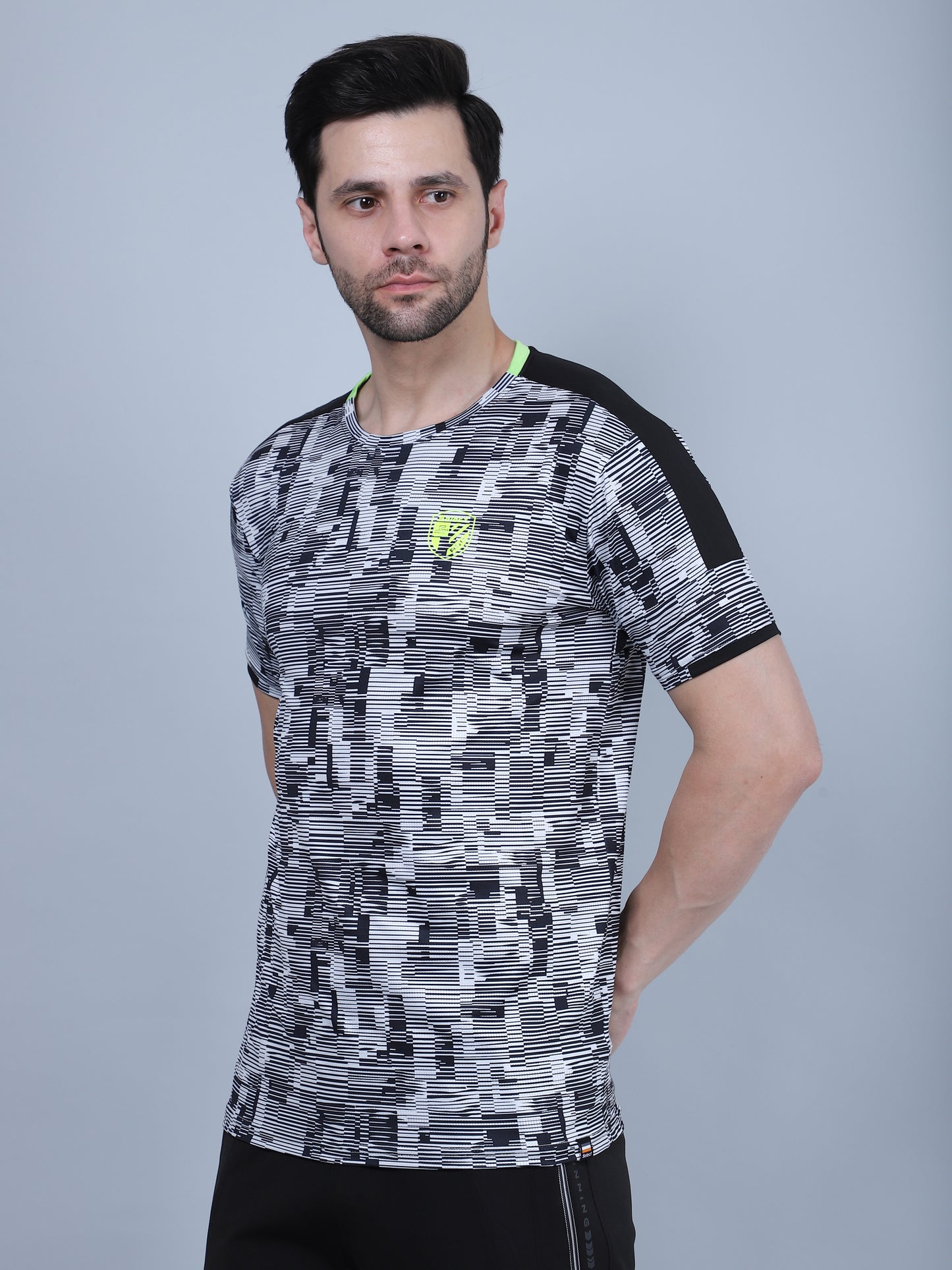 SELECT 5515 ULTRA DRY-FIT ROUND NECK T-SHIRT