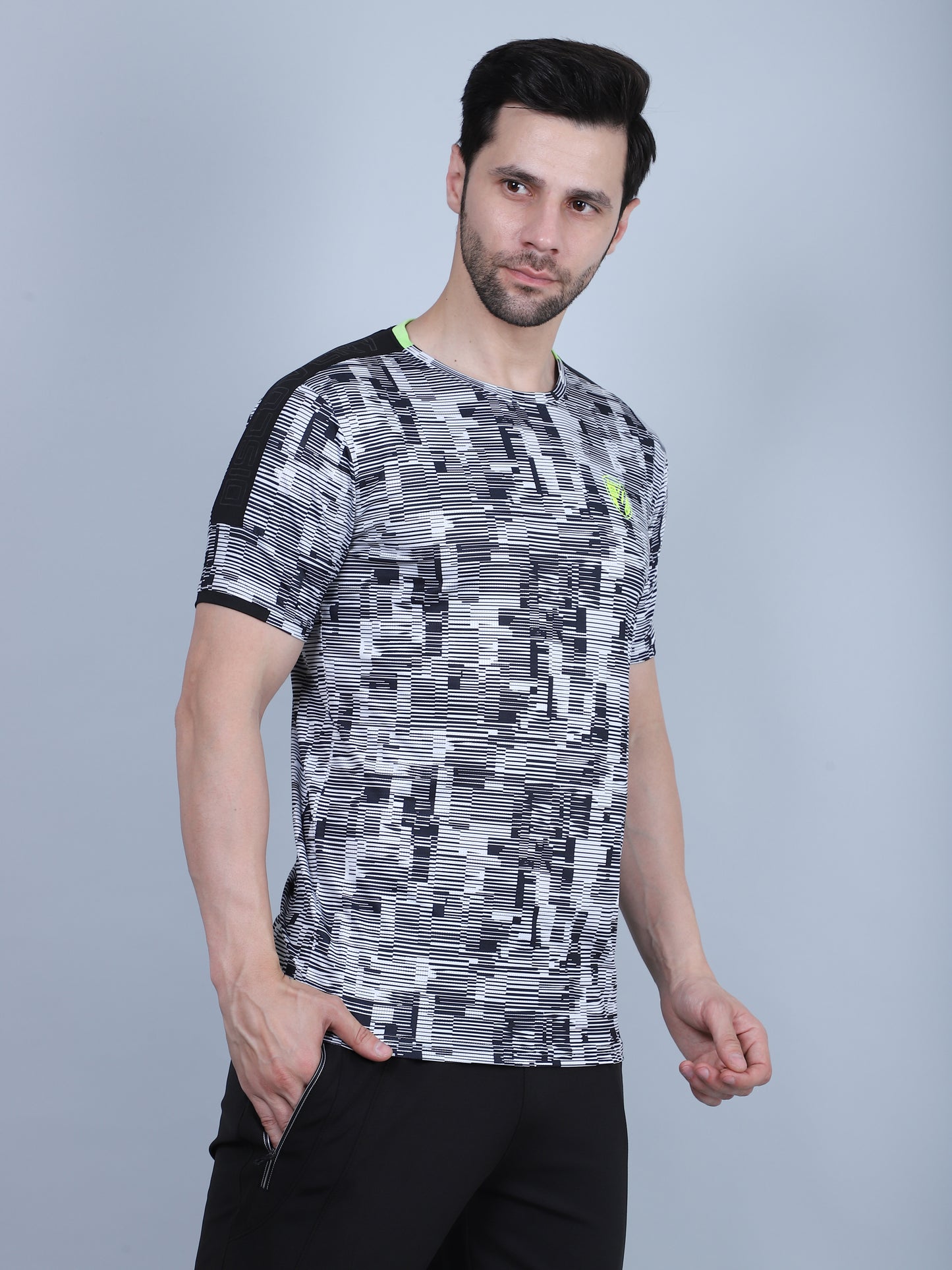 SELECT 5515 ULTRA DRY-FIT ROUND NECK T-SHIRT
