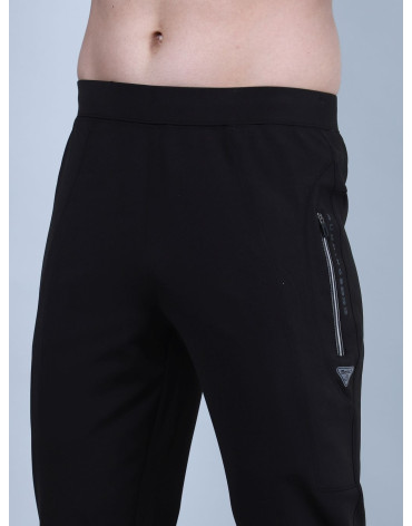4285  TRACKPANT BLACK